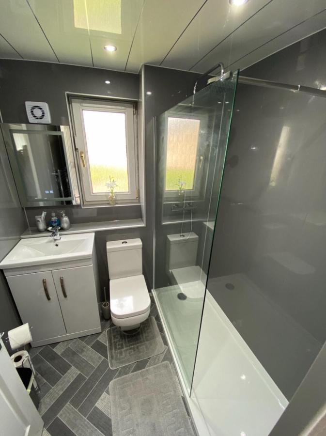 Prime Commuter Executive Apartment Dunfermline Esterno foto